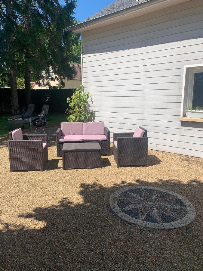 Le Petit Manoir Bed & Breakfast Farceaux Bagian luar foto