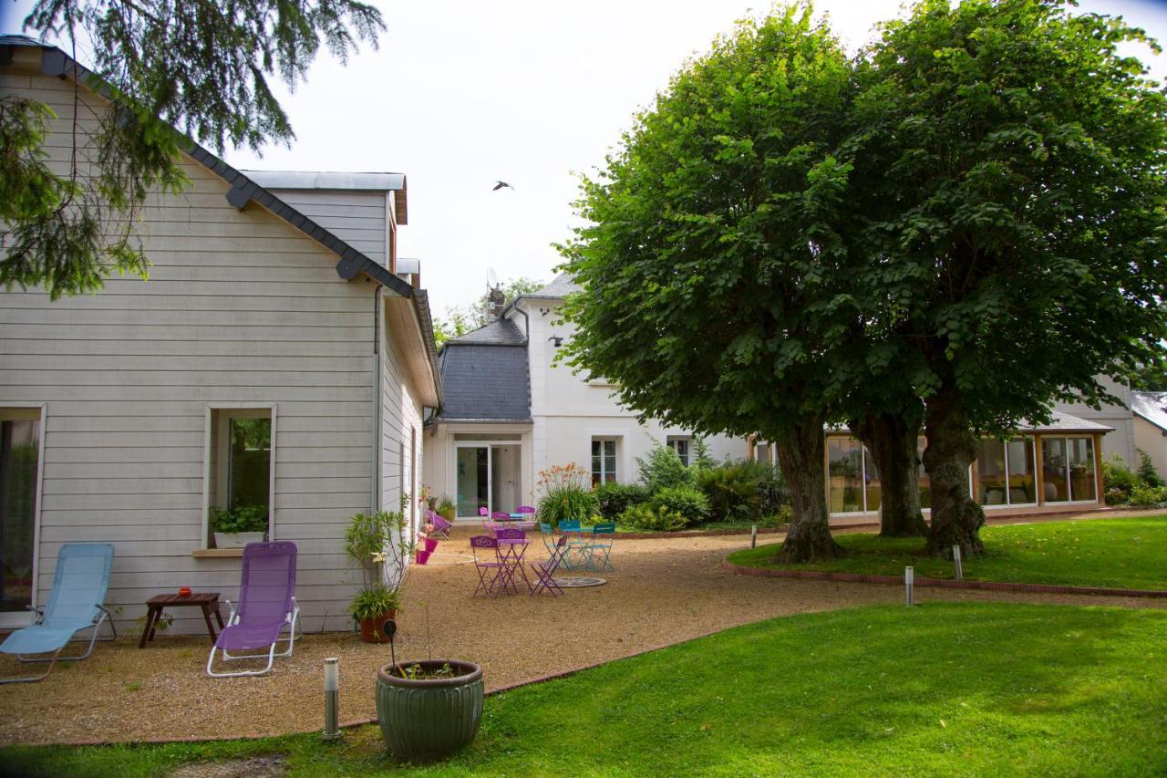 Le Petit Manoir Bed & Breakfast Farceaux Bagian luar foto