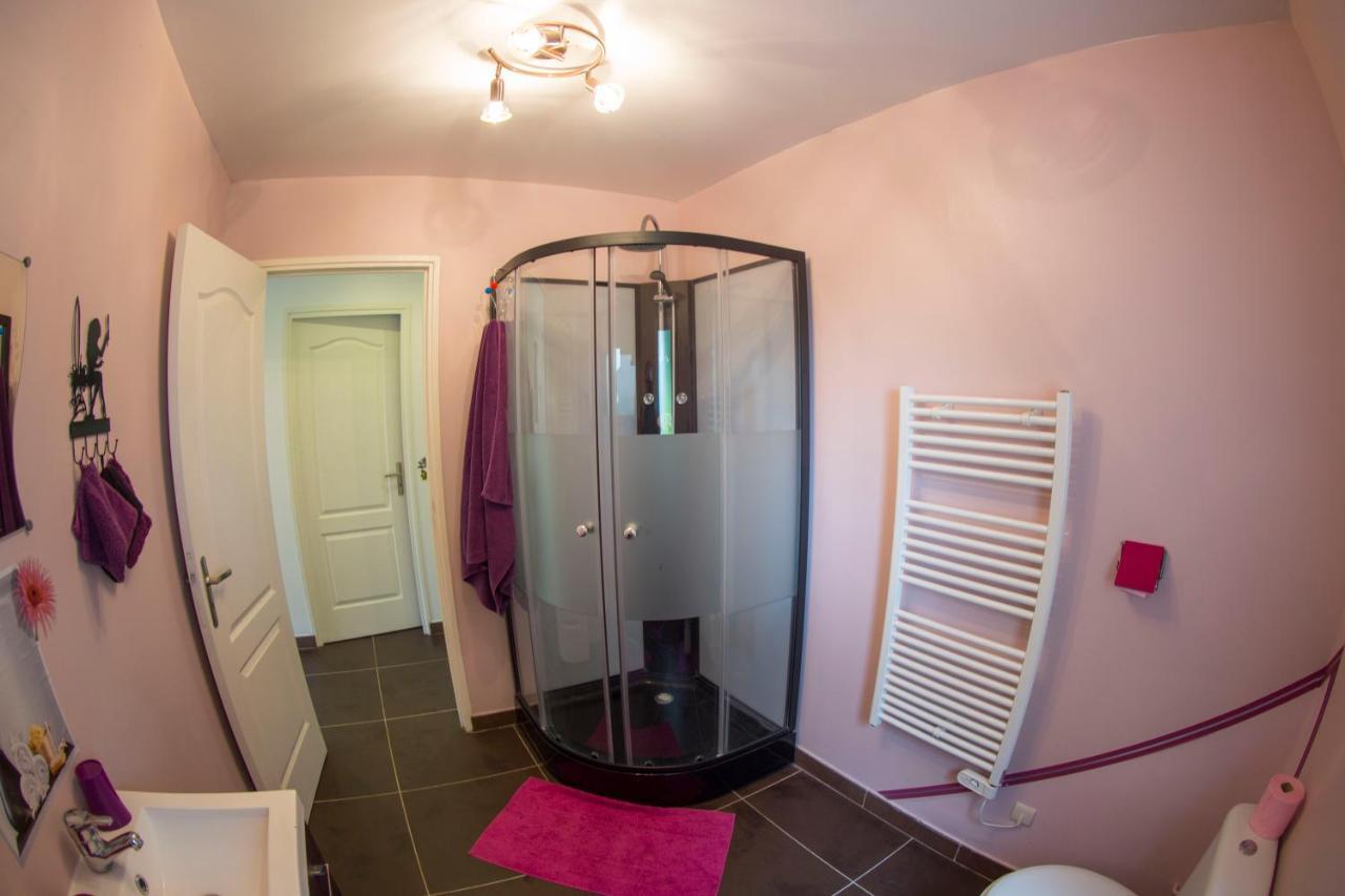 Le Petit Manoir Bed & Breakfast Farceaux Bagian luar foto